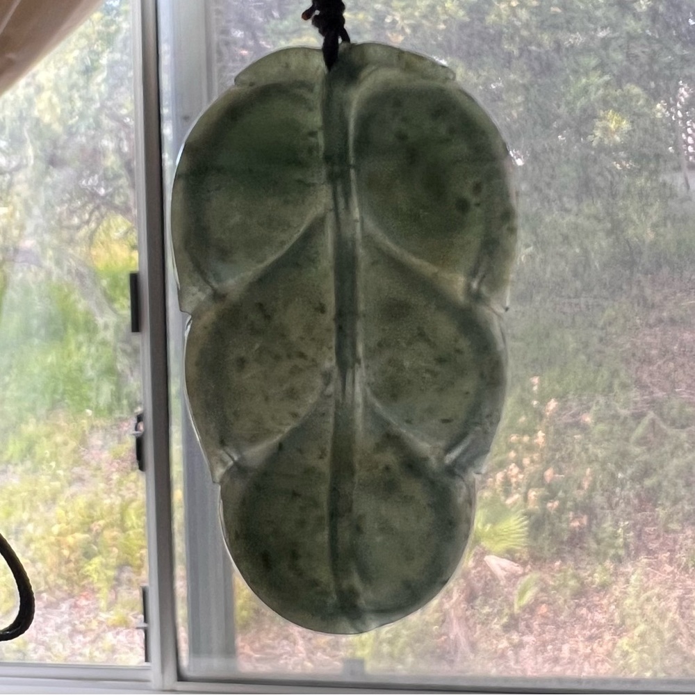 💚💯AUTHENTIC Jade Leaf Pendant Necklace green - Picture 12 of 14